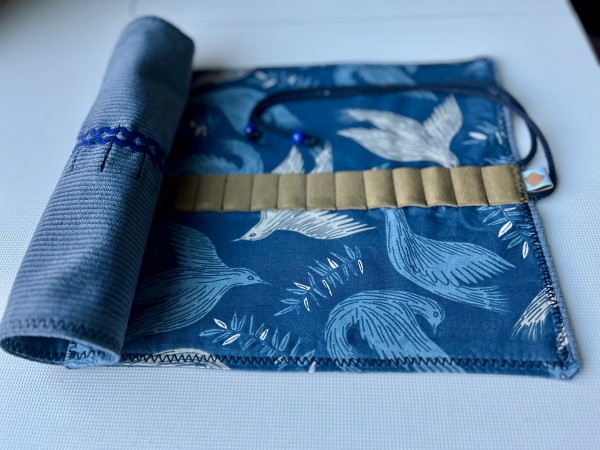 Buntstiftemäppchen Cord, Staub Blau/Vögel